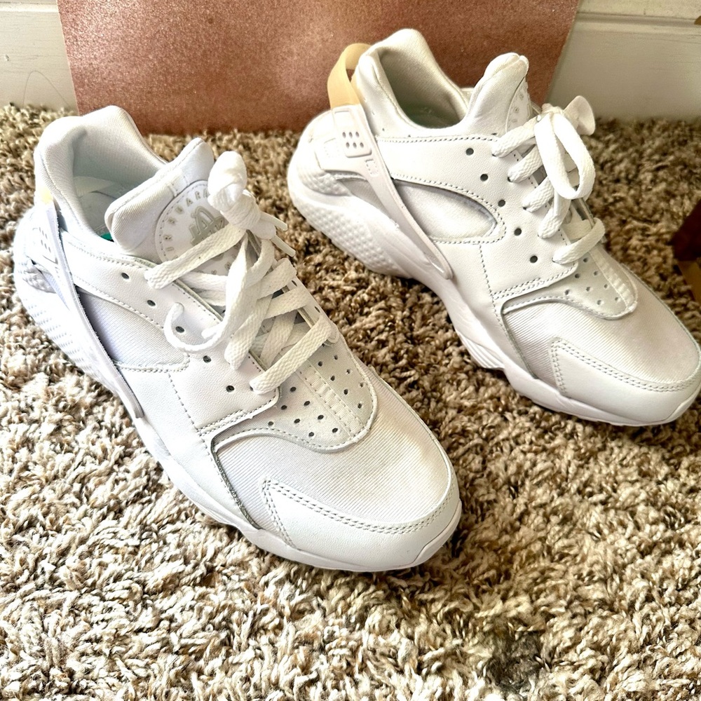 Nike Air Huarache Women’s